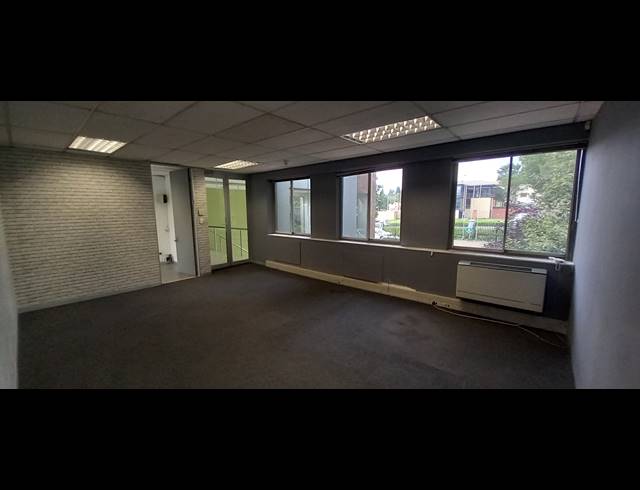 404M² OFFICE TO LET IN WOODMEAD